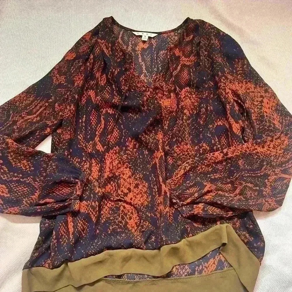 Cabi snake skin blouse - Picture 3 of 3